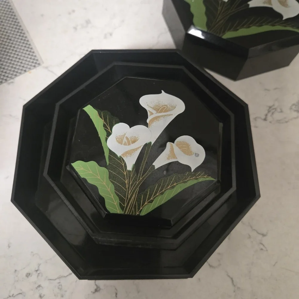 Vtg Trio of Lacquer Ware Nesting Trinket Boxes Hand Painted Calla Lilies Japan